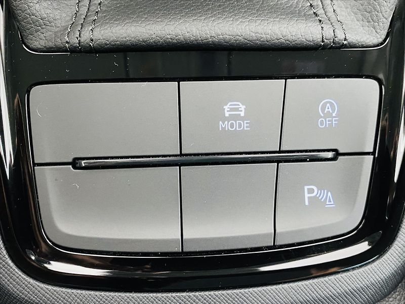 Škoda Scala 1,0 TSI 85kW Top Selection - fotka 15 z 23