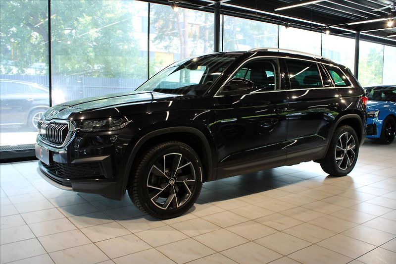 Škoda Kodiaq TDi DSG 4x4 Style ACC/Fullserv - fotka 3 z 33