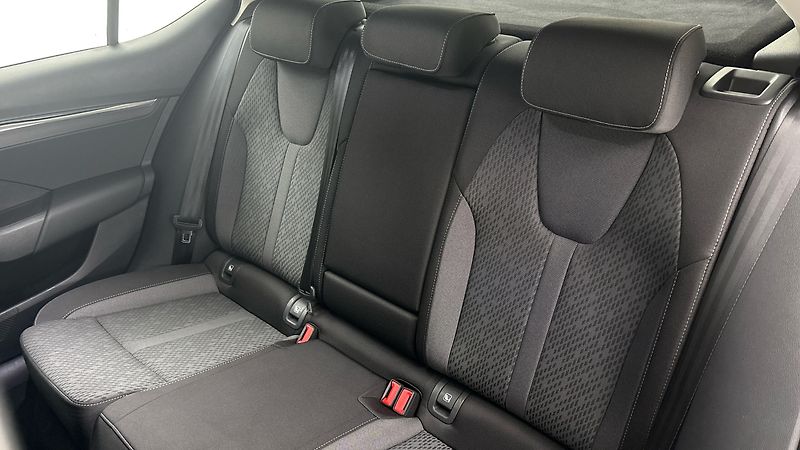 Škoda Octavia 2.0 TDI DSG Style - fotka 16 z 27
