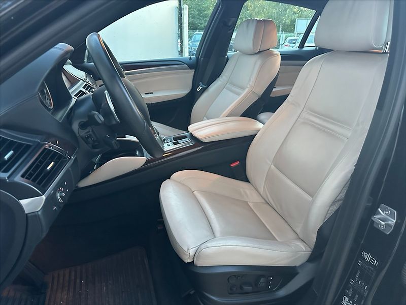 BMW X6 3,0 M50D X Drive 280kW-CZ-serv - fotka 10 z 47