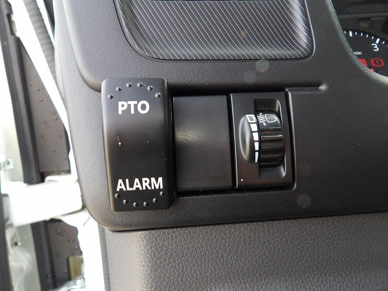 Isuzu M27 (2026) 3.5t 3.0L 150k MAN5 - fotka 19 z 33