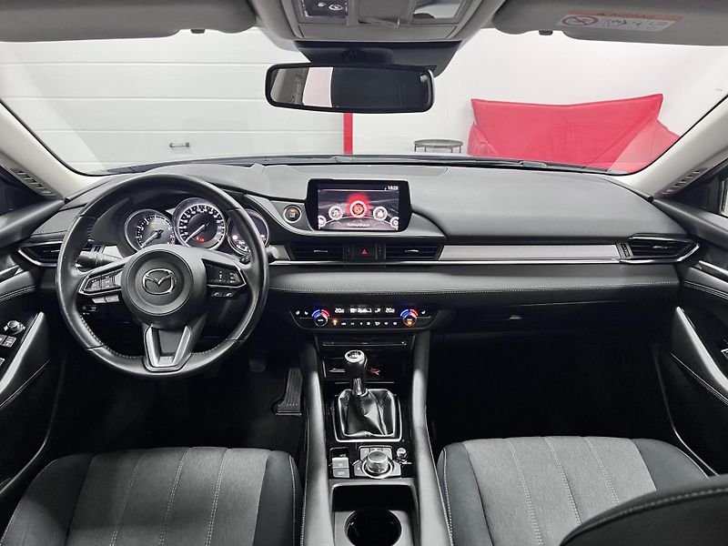 Mazda 6 2.0i Skyactiv-G 2019 - fotka 15 z 31
