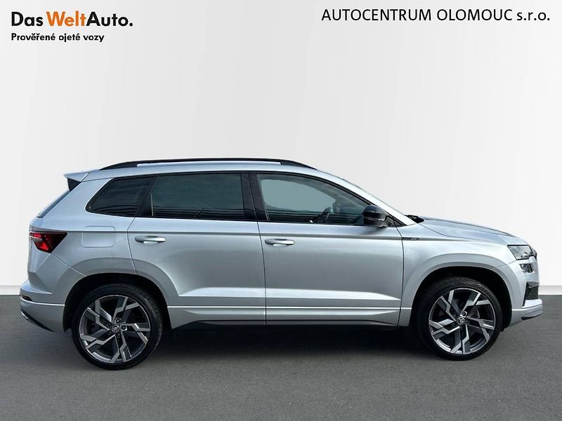 Škoda Karoq (2022) 1.5 TSI 7DSG Sportline - fotka 3 z 35