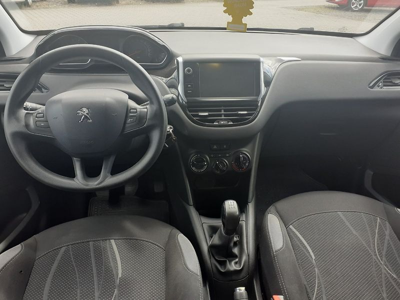 Peugeot 208 (2015) 1.0  PT ,AC,TEMP. - fotka 7 z 31