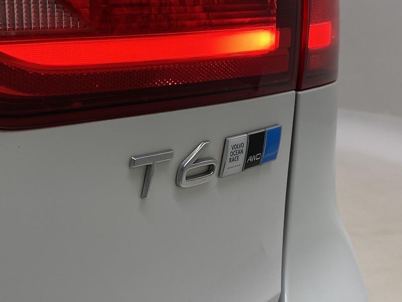 Volvo V90 CC T6 AWD OCEAN RACE AUT CZ - fotka 42 z 57
