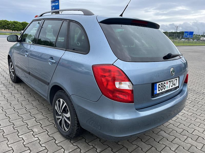 Škoda Fabia (2009) 1.2 HTP - fotka 7 z 11