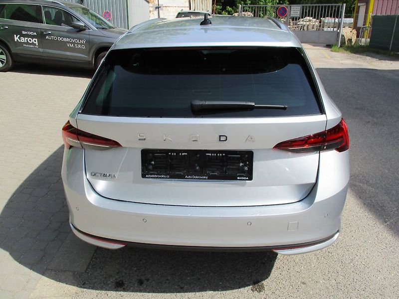 Škoda Octavia Combi Top Selection 2,0TDI 110 - fotka 6 z 15