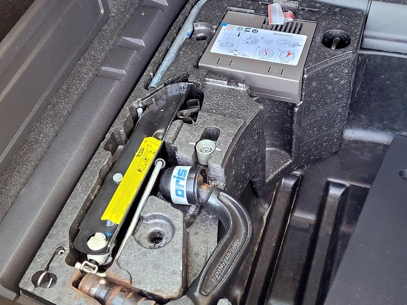 Volkswagen Passat TSi HIGHLINE,málo najeto  - fotka 18 z 51