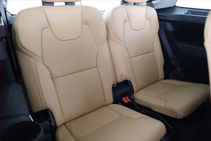 Volvo XC90 (2015) D5 AWD, 4X4, Automat, 7 míst - fotka 9 z 20