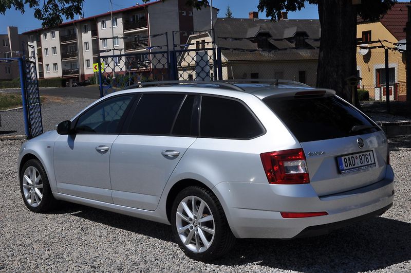 Škoda Octavia III 2.0TDi 110kW KOMBI Automat - fotka 4 z 23