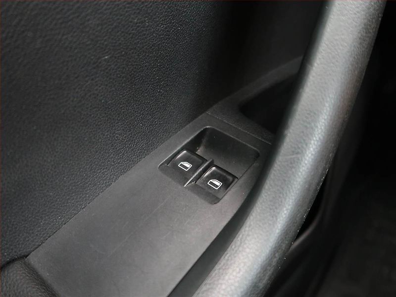 Škoda Octavia (2014) 1.6 TDI, ČR,1.maj, Tempomat - fotka 13 z 17