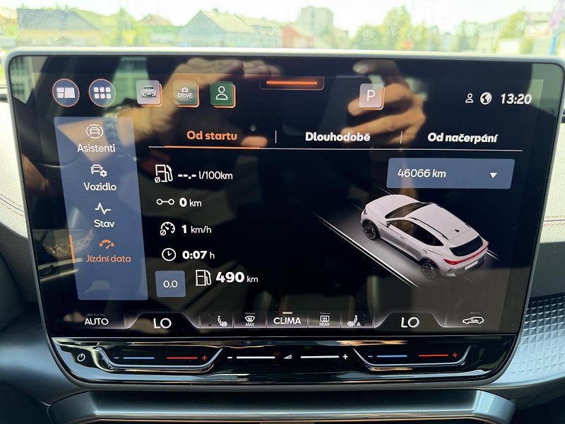 Cupra Formentor 1,5 eTSi/110kW - DSG - fotka 40 z 92