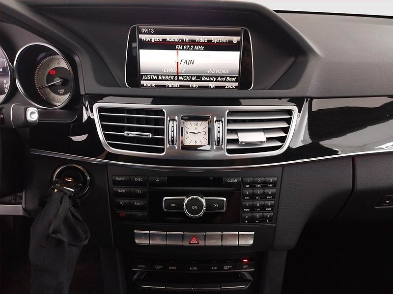 Mercedes-Benz Třídy E (2014) E 250, Automat, Kůže, Navi - fotka 12 z 20