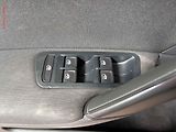 Volkswagen Golf (2015) 1.6TDi, 1.maj, AC, navi - náhled 12