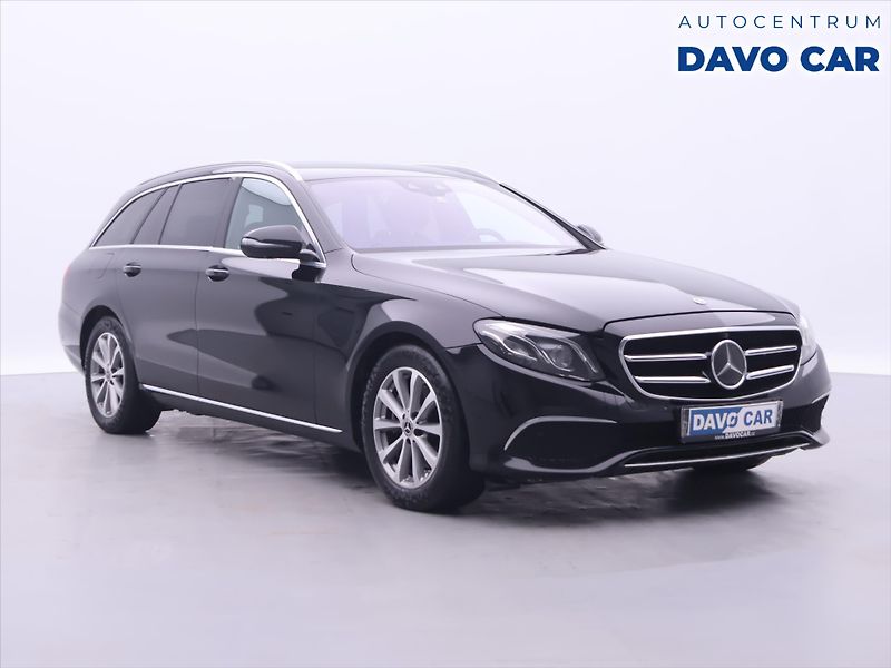 Mercedes-Benz Třídy E 2,0 220D  143kW 4MATIC  AUT - fotografie inzerátu