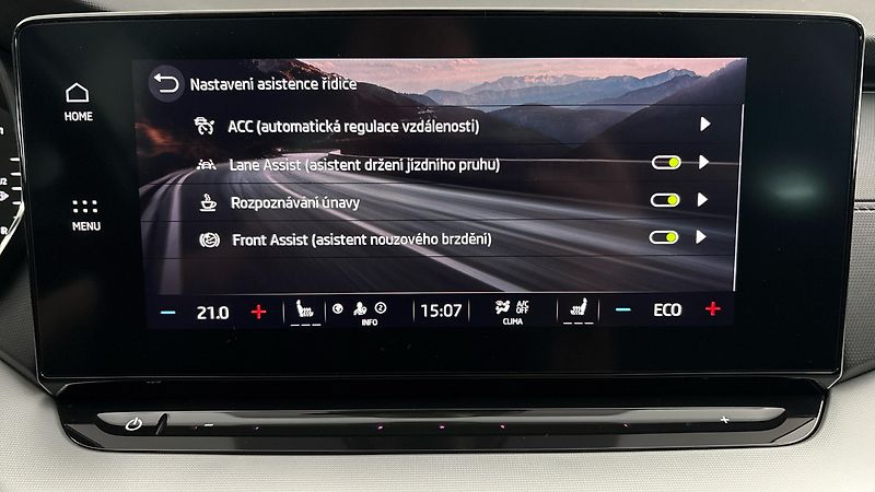 Škoda Octavia 1.4 TSI iV DSG Ambition - fotka 22 z 27