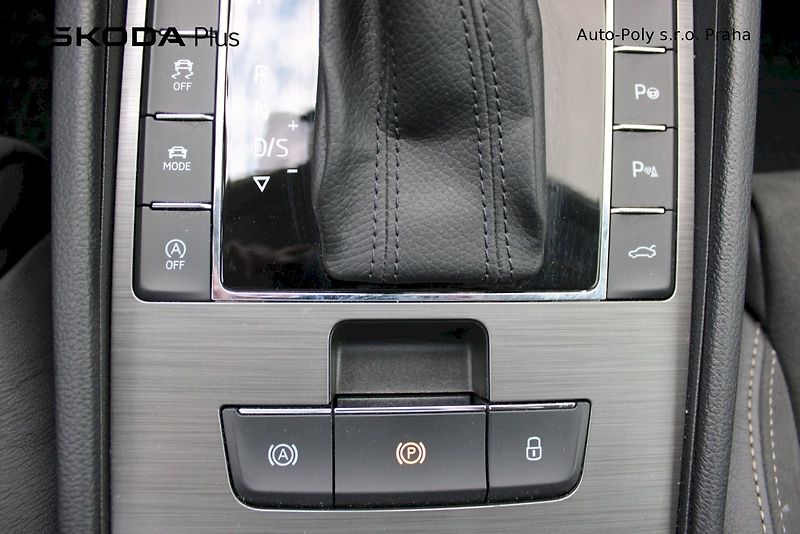 Škoda Superb (2023) 2.0 TDI 147 kW Scout - fotka 13 z 25
