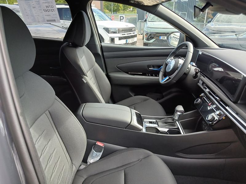 Hyundai Tucson 1,6T-GDI DCT  GO CZECH PLUS - fotka 11 z 12