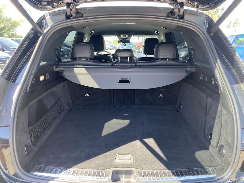 Mercedes-Benz GLE 350d AMG - fotka 16 z 28