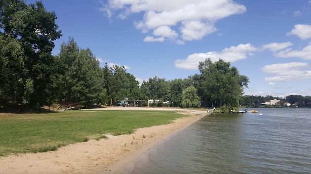 Z kempu Buňkov budete vyjíždět do mírné krajiny Polabí., zdroj: Foto: Autokemp Buňkov