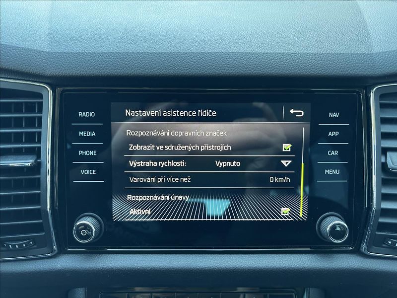 Škoda Kodiaq 2,0 TDI 110kW Style DSG 4x4 - fotka 29 z 32