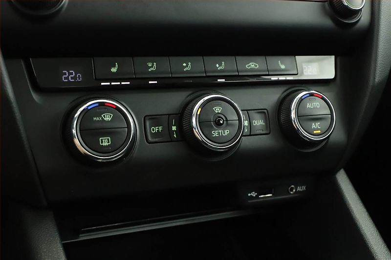 Škoda Octavia (2015) Ambition 2.0 TDI, ČR,1.maj - fotka 13 z 17