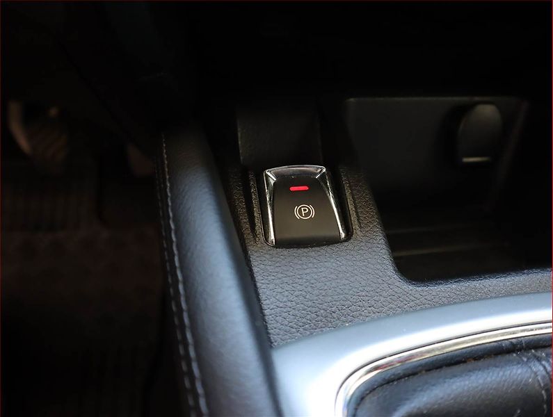 Nissan Qashqai (2016) 1.2 DIG-T, Serv.kniha - fotka 17 z 17