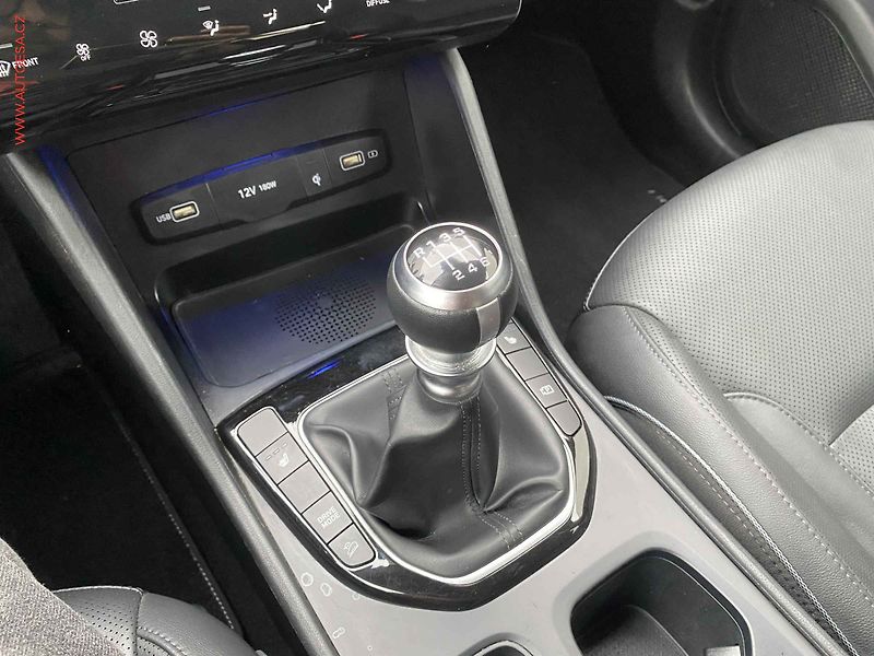 Hyundai Tucson (2021) 1.6T-GDi 48V, Kůže, navi - fotka 15 z 17