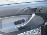 Ford Fiesta 1,3 i, klimatizace, - náhled 11