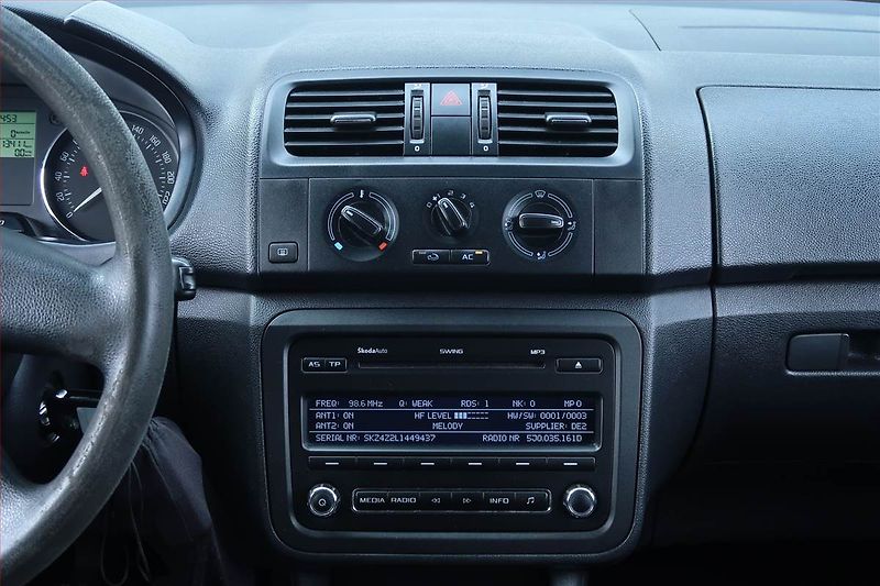 Škoda Fabia (2012) 1.2 TSI, po STK, pěkný stav - fotka 12 z 16