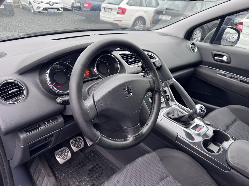Peugeot 3008 1.6 VTi, 88 kW - fotka 9 z 20
