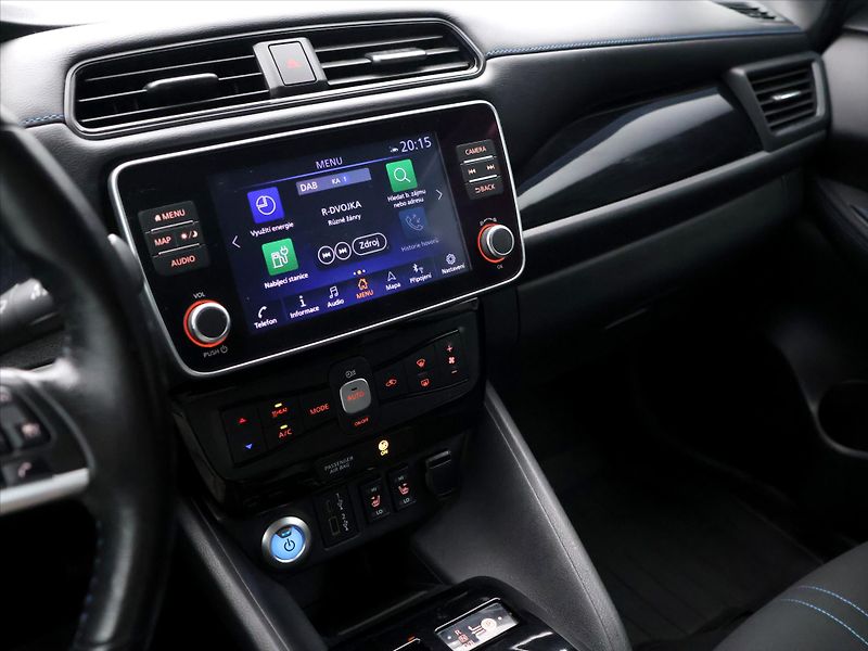 Nissan Leaf 110kW N-Connecta 40kWh - fotka 20 z 32