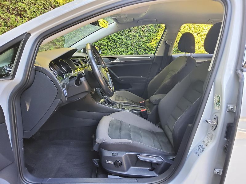 Volkswagen Golf (2018) 1.5TSI 96kW DSG 1maj ČR LED - fotka 6 z 27