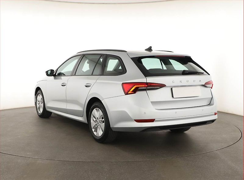 Škoda Octavia (2023) Ambition 2.0 TDI - fotka 4 z 19