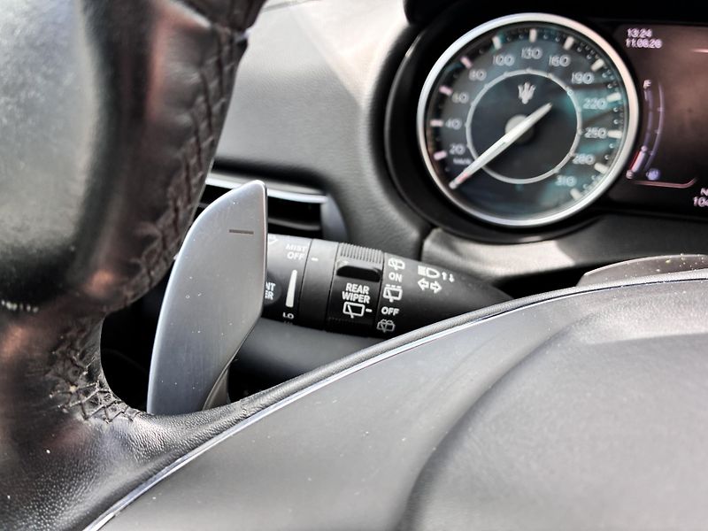 Maserati Levante 2.0l 243kW GT REZERVACE - fotka 37 z 41