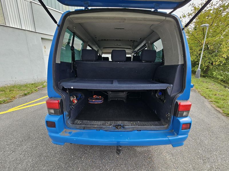 Volkswagen Caravelle (2000) 2.5TDI - TAŽNÉ 2.5T - fotka 16 z 17