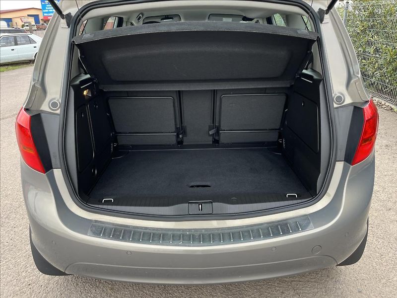 Opel Meriva 1,4 i 88KW AUTOMAT AC SERVIS - fotka 30 z 39