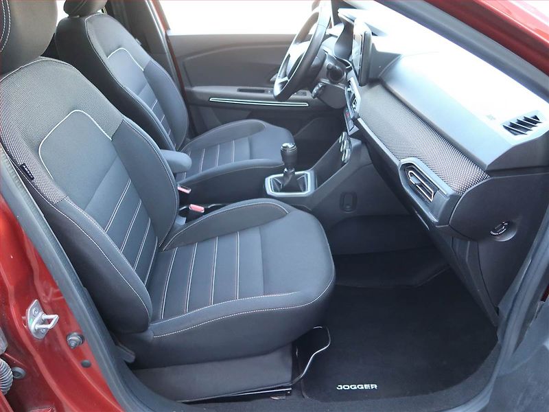 Dacia Jogger (2023) 1.0 TCe, Serv.kniha, Navi - fotka 9 z 17