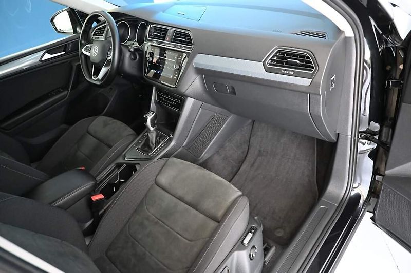 Volkswagen Tiguan (2023) 2.0 LIFE DSG LED ACC Tažné TDI - fotka 10 z 35