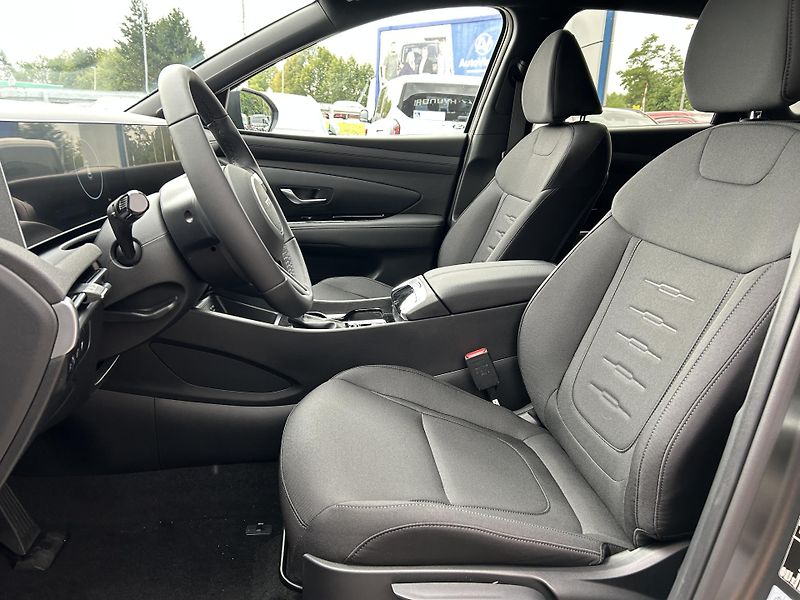 Hyundai Tucson 26 1,6 T-GDI DCT GO CZECH PLUS - fotka 15 z 32