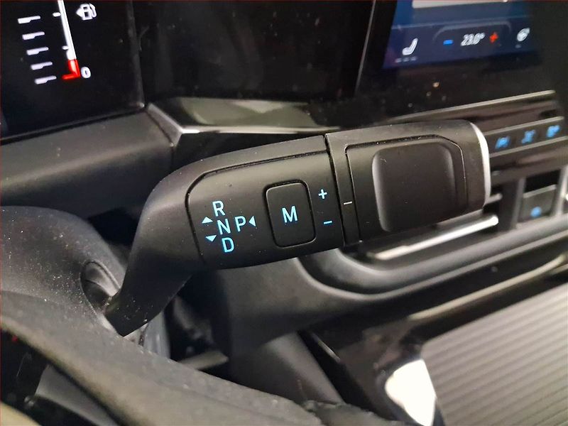 Ford Tourneo Custom (2024) Titanium 2.0 EcoBlue, ČR, 1Maj - fotka 13 z 18