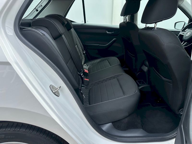 Škoda Fabia (2018) 1,0 TSI / 70 KW / Style Plus - fotka 9 z 30