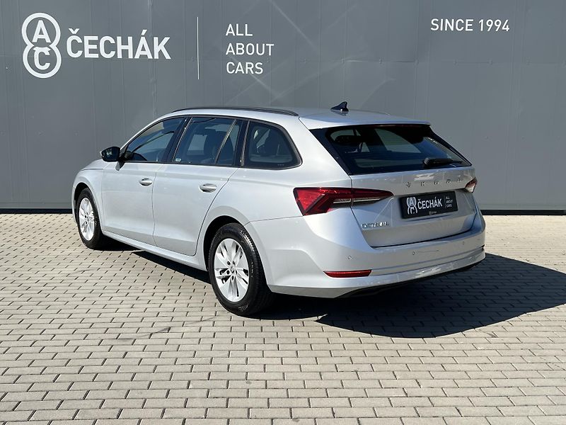 Škoda Octavia (2021) 2,0TDi 110kW AMBITION DSG 4x4 - fotka 7 z 41