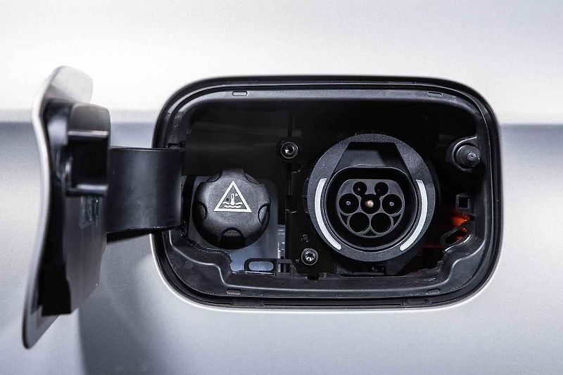 Elektromobil DS3 Crossback E- Tense právě vstupuje na český trh