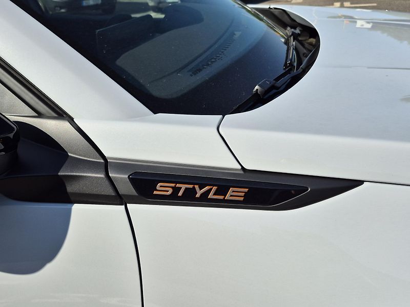 Peugeot 2008 (2026) STYLE TURBO 100 S&S MAN6  - fotka 8 z 20