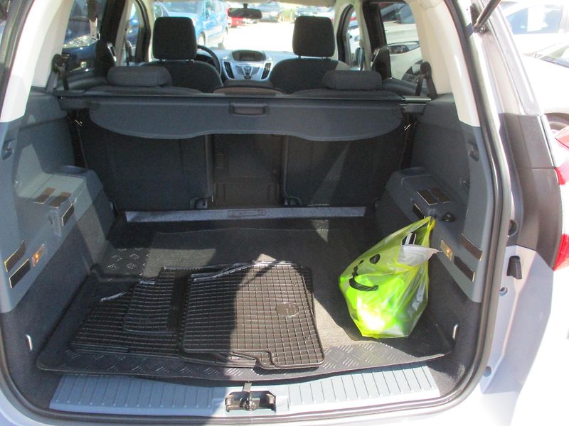 Ford Grand C-MAX (2013) 1,0 - fotka 9 z 10