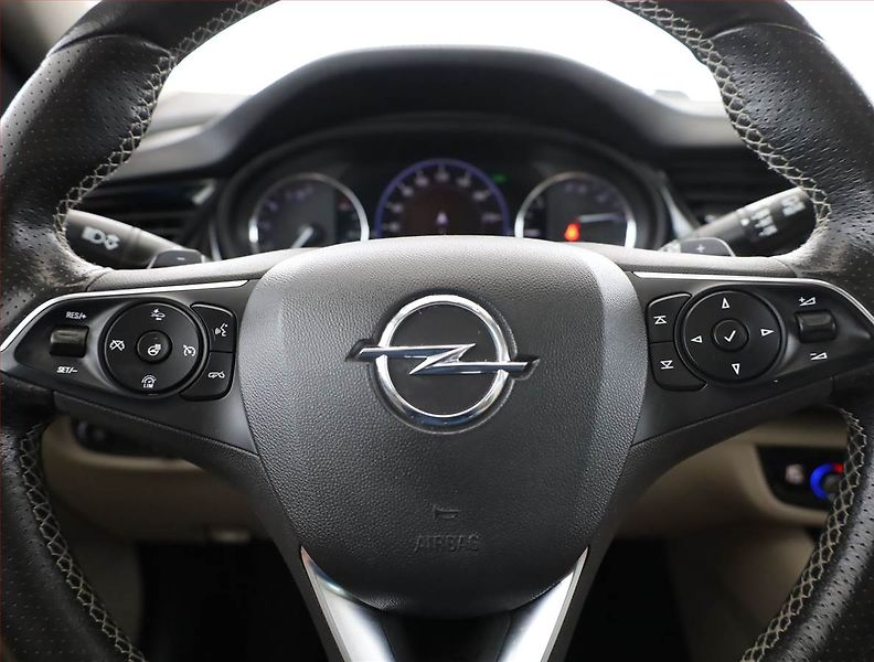 Opel Insignia (2019) 2.0 CDTI, Automat, Serv.kniha - fotka 8 z 21