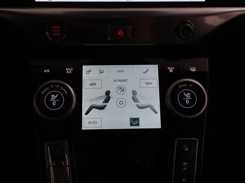 Jaguar I-Pace EV400 AWD SE 90kWH SOH 100% - fotka 9 z 14