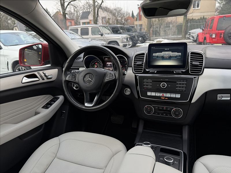 Mercedes-Benz GLE 350d Coupe 4Matic - fotka 12 z 31