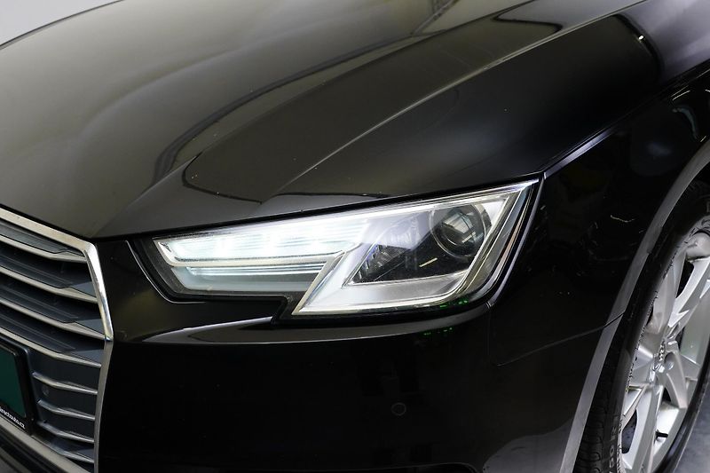 Audi A4 - fotka 9 z 26